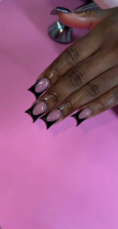 Duck Nails Black French, Black French Tip Nails Chrome Hearts, Plain Black French Tip Nails, Black Nails Ideas Black Women, Duck Nail Designs Black, Black Nail Set Ideas, Black Duck Nails French Tip, Black Duckies Nails, Pink Duck Nails French Tip