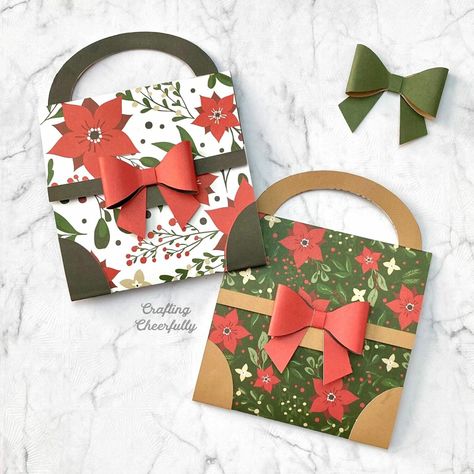 Paper Purse Gift Card Holder Diy, Paper Craft Gift Card Holder, Paper Treat Holders, Gift Card Holder Diy Christmas, Cricut Gift Card Holder Svg Free, Candy Holders Diy Ideas, Christmas Gift Card Holder Ideas, Gift Card Holders Diy, Diy Gift Card Holder Ideas