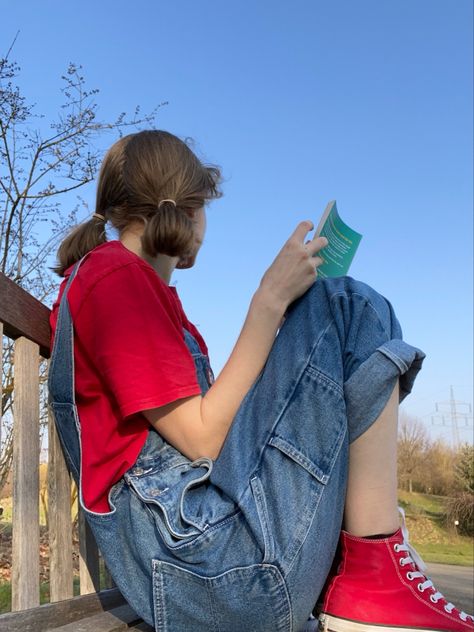 Overalls Outfit, Red Converse, Outfit Red, Reading A Book, Cute Outfit, Red Shirt, A Book, A Girl, Converse