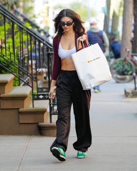 Attention! There's a new hit Adidas sneaker in town. Discover the SL-72s, as worn by Emily Ratajkowski, at the link in bio. Adidas Sl72 Outfit Women, Sl 72 Adidas Outfit, Adidas Sl 72, Adidas Sneaker, Adidas Outfit, Autumn 2024, Emily Ratajkowski, Swag Shoes, Iconic Women