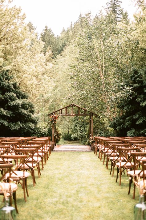 Forest Wedding Venues Dark, Jardin Del Sol Wedding, Forest Wedding Washington State, Outdoor Wedding Venues Washington State, Garden Forest Wedding, Washington Forest Wedding, Wedding Venue Washington State, Washington Wedding Venues Outdoor, Dark Green Forest Wedding