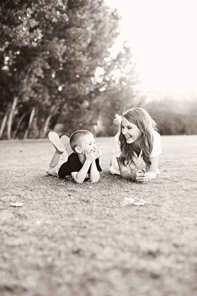 Cute Mom And Son Pictures, Mothers Day Photoshoot Ideas Sons, Single Mom Photo Shoot Ideas, Mother Son Shoot, Son And Mom Pictures, Mother Son Portraits, Mother Son Pics, Mom And Son Photo Ideas Outdoor, Mom And Teenage Son Photo Ideas