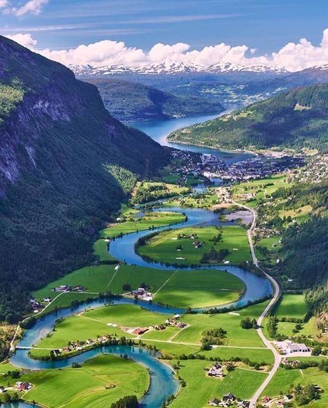 10 Best Tours In Norway: From City Expeditions To Aurora Spectacles #travel #travelguide #travel2020 #traveltheworld #worldtravel #travelgoals #travelbucketlist #bucketlist #travelitinerary #thingstodo #bestplaces #travellist #luxurytravel #travelitinerary #trip #vacation #2020vacation #quarantinedeals #airbnb #hotels #hostels #cabins #villas Beautiful Norway, Norway Fjords, Live Beautiful, Nordland, Vacation Tips, Norway Travel, Awesome Places, Destination Voyage, Beautiful Places In The World