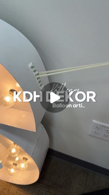 Kdh Dekor, LLC on Instagram: "How to attach balloons to marquee letters without damaging the letters." Balloon Arch Diy, Balloons Ideas, 5 Balloons, Marquee Letters, Balloon Decor, Decorations Party, Letter K, Number Balloons, Balloon Decorations Party