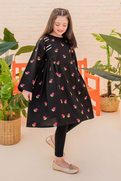 Short Frocks, Black Kids Fashion, Daughter Dress, Short Frock, Simple Frocks, Girls Dresses Sewing, Womens Trendy Dresses, Kids Dress Patterns