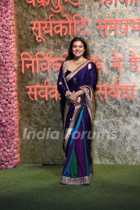 Kajol snapped at Antilia for Ganesh Chaturthi Ganpati Celebration, Kajol Saree, New Television, Celebrity News Gossip, Sara Ali Khan, Cricket Sport, Varun Dhawan, Celebration Gif, Ganesh Chaturthi