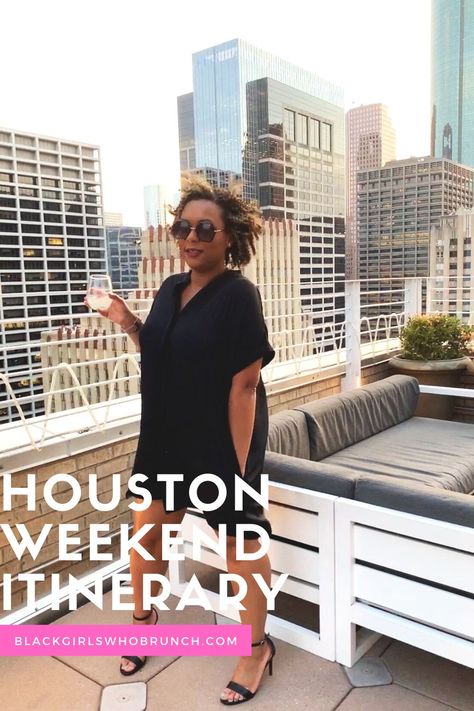 The Houston Itinerary - A guide to a fun weekend in Houston, Texas  #WeekendTrip #Houston #Roadtrip Houston Nightlife Outfits, Packing For Houston Texas, Houston Itinerary Black People, What To Pack For Houston Texas, Houston Texas Outfits Spring, Trip To Houston Texas Outfits, Houston Trip Outfit Ideas, Houston Texas Fashion, What To Wear In Houston Texas