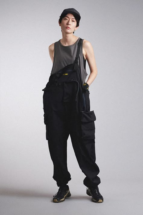 Guerilla Group SS19 "SILENTWORKS" Lookbook collection techwear ECCO transluscent apparition leather X-pac aprons outerwear jackets parkas ROAD FIGHTER Dystopian Techwear, Techwear Overalls, Techwear Jumpsuit, Plus Size Techwear, Minimalist Techwear, Industrial Outfit, 90s Jdm, Jdm Culture, Casual Techwear