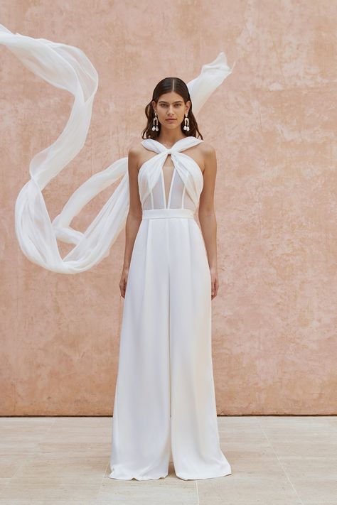 Kaviar Gauche Bridal Fall 2023 [PHOTOS] – WWD Bridal Couture 2023, Jumpsuit Bride, Wine Tasting Outfit, Couture 2023, Wedding Dress Outfit, Most Beautiful Wedding Dresses, Modern Fairytale, Civil Wedding, 2023 Collection