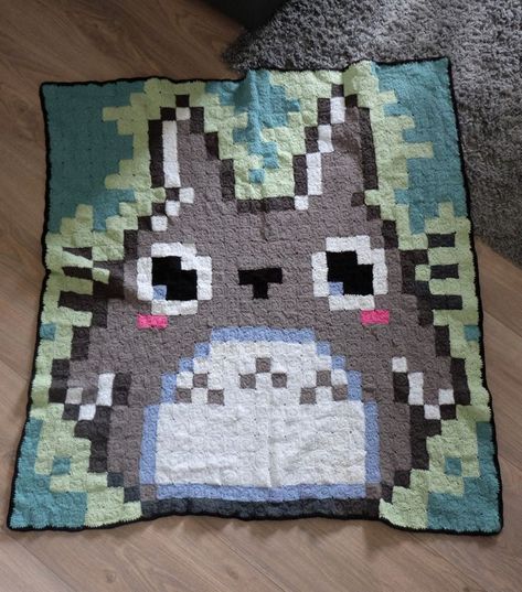 Totoro Crochet, Crochet Geek, Mode Crochet, Pixel Crochet, Crochet Design Pattern, Beginner Crochet Projects, Stitch Ideas, Crochet Fashion Patterns, Crochet Cross