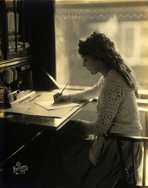 Desk Writing, Piece Of Paper, A Desk, A Woman, Desk, Writing