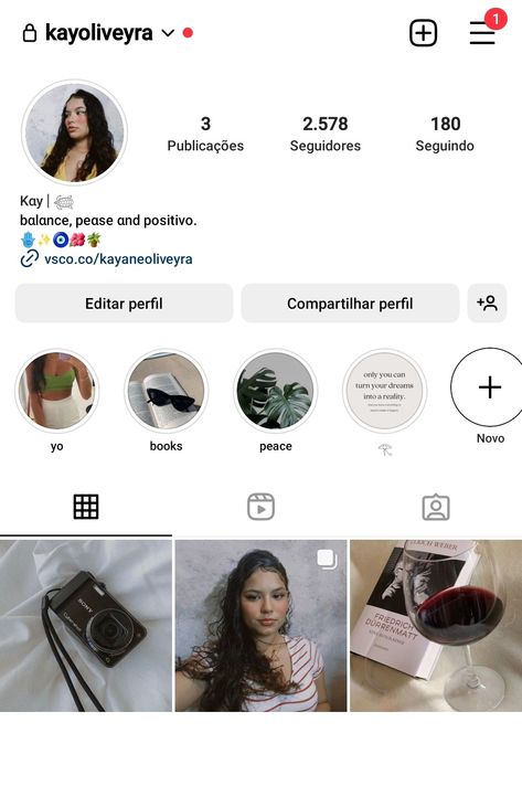 Insta Asthetic Profiles Bio, Doctor Bio For Instagram, Asthetic Bios For Insta, Haircuts For Medium Length Hair Layered, Insta Status, Ig Makeup, Instagram Bios, Aesthetic Instagram Accounts, Insta Bio Quotes