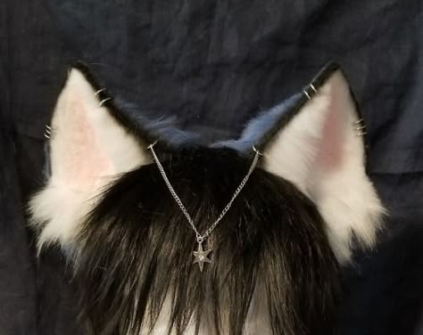 Wolf Ears And Tail, Cat Ears And Tail, Wolf Costume, Wolf Ears, Ears And Tail, Pet Spaces, Mode Chanel, Pet Play, Cat Pose