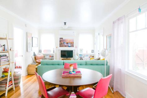 Fit a Dining Table in a Small Living Room | Kitchn Small Living Room With Dining Table, Living Room With Dining Table, Small Living Dining, Living Dining Room Combo, Circular Dining Table, Dining Room Spaces, Dining Room Combo, Living Comedor, Interior Renovation