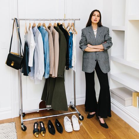 7 Ways To Dig Yourself Out Of A Style Rut - The Gloss Magazine Allison Bornstein, Cleaning Out Your Closet, Closet Edit, Style Rut, Minimal Look, Cleaning Closet, What's Your Style, Getting Dressed, Fashion People