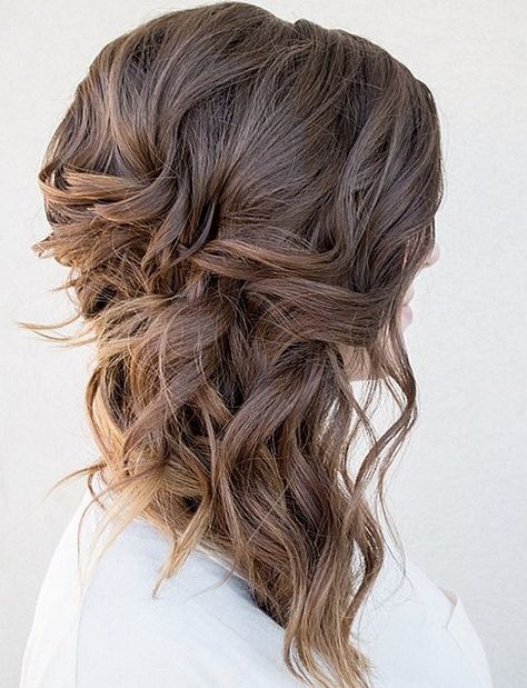 Medium Length Hair Up, Side Swept Curls, Winter Wedding Hair, Wedding Hair Side, Fall Wedding Hairstyles, Bridesmaid Hair Medium Length, Wedding Hairstyles Medium Length, Vlasové Trendy, Best Wedding Hairstyles