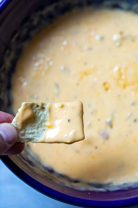 Making a queso that is creamy smooth and stays that way can be tricky. This is THE best way to make a great queso in the microwave! Very customizable and great for parties! crunchtimekitchen.com #queso #microwave #appetizers Microwave Queso, Best Queso Recipe, Velveeta Rotel, Spicy Queso, Queso Recipe, Green Chiles, Queso Dip, Taco Meat, Corn Chips