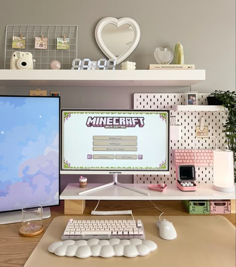 Room Ideas Aesthetic With Pc, Pretty Gaming Room, Desk Setup Aesthetic Gaming, Aesthetic Gaming Room Ideas, Pretty Pc Setup, Pretty Gaming Setup, Gaming Room Setup Cute, Dream Gaming Setup, Streamer Room Ideas