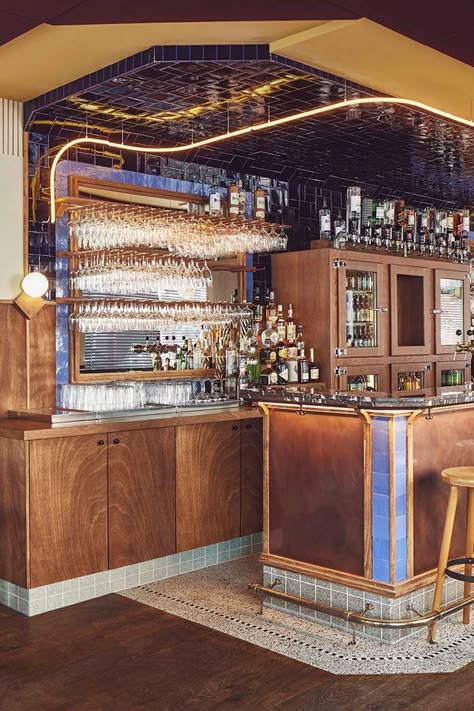 Cousin to Bonnie, Amsterdam's Arie Op de Hoek is another stellar 'brown café' update from local design house, Studio Modijefsky... Studio Modijefsky, Amsterdam Bar, Red Ceiling, Bar Concept, Wooden Panelling, Brown Cafe, Concrete Houses, Cellar Door, The Lobby