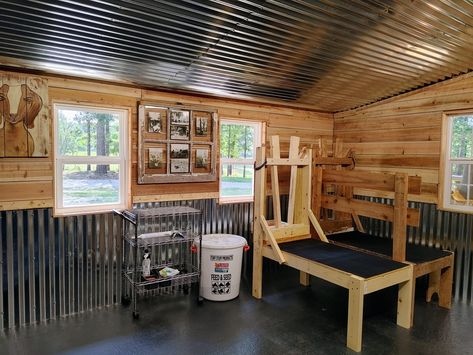 Our goat milk parlor has two stands and an electric pump. Goat Milking Parlor Diy, Goat Stable Ideas, Goat Structures, Goat Milking Station, Goat Barn Layout, Goat Barn Ideas, Goat Milking Parlor, Milking Room, Mare Motel