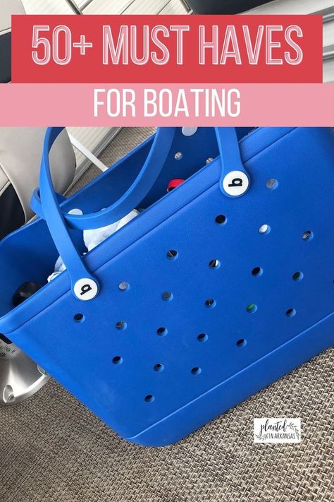 Lake Gifts For Kids, Robalo Boat Accessories, Boat Cooler Ideas, Boat Accessories Ideas Fun, Lake Gifts Ideas, Boat Ideas Hacks, Boat Day Packing List, Boat Packing Ideas, Boating Accessories Ideas