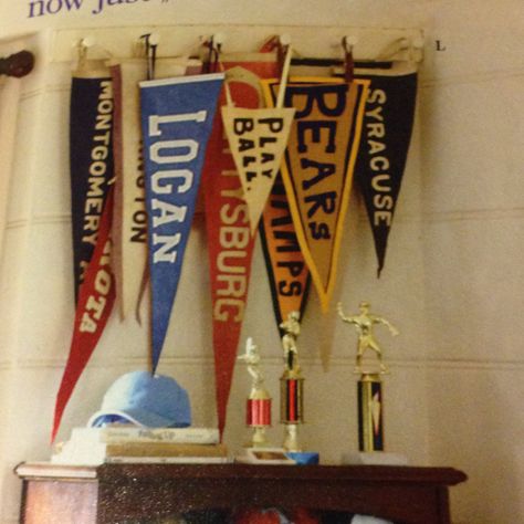 Easy solution to display pennants that gives that 3D décor look. Patchwork, Sports Pennant Display Ideas, Pennant Flag Display, Vintage Pennants Display, Pennants Display, Pennant Display, Camping Room, Baseball Pennants, Sloane Ranger