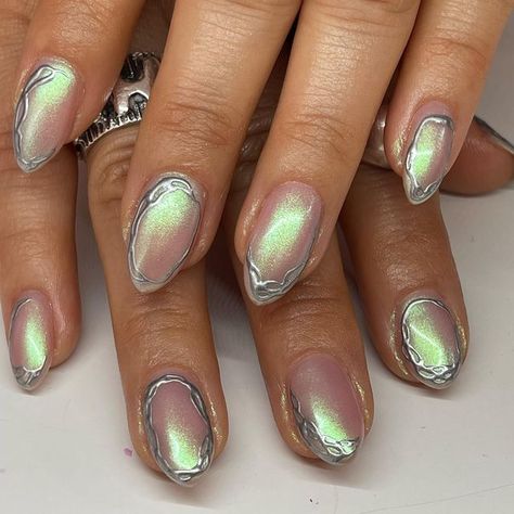 Chrome Nail Accent, Subversive Nail Art, Easy Chrome Nails, Unique Chrome Nails, Chrome Blob Nails, Textured Chrome Nails, Chrome Gel Nails Ideas, Matte And Chrome Nails, Chrome Detail Nails