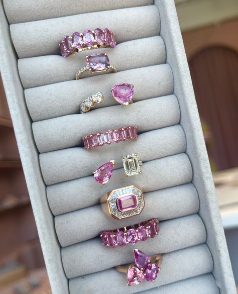 Pink Jewerly, Strawberry Ring, Jewelery Organizer, Dope Jewelry Accessories, Jewelry Product Shots, Gold Ring Engagement, Diamond Gold Ring, Expensive Jewelry Luxury, Pink Accessories