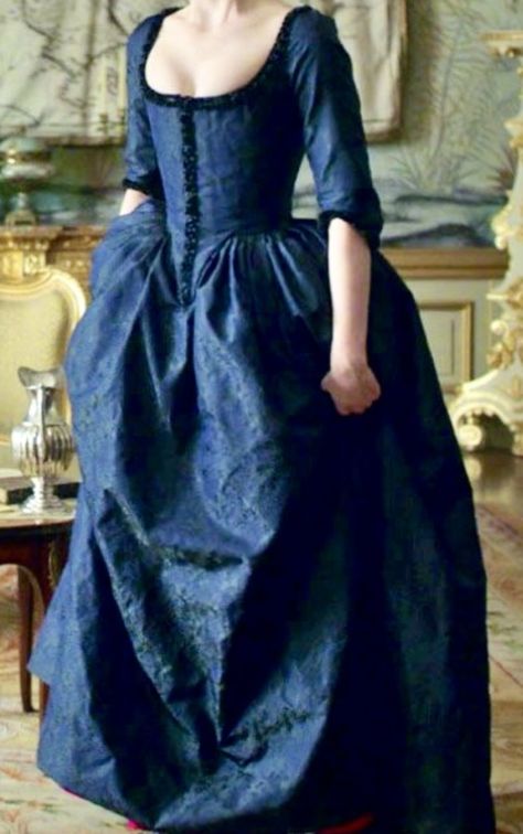 18th Century English Fashion, 18th Century Royal Dress, 18th Century Dresses Royal, 17000s Fashion, 1720s Fashion Women, 1700 French Fashion, 1600s Outfits, 1700 Fashion Women, 1700s Royal Fashion