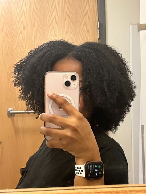 Mid Length Natural Hair, Natural Type 4 Hair, Wash And Go Type 4, Natural Hair Middle Part, Type 4 Natural Hair, Type 4 Wash And Go, 4c Wash And Go, Type 4 Hair Wash And Go, Wash And Go Natural Hair Type 4