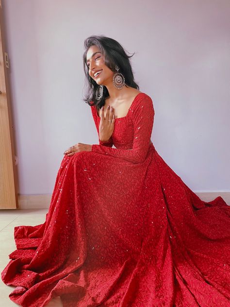 Anarkali Red Dress, Rida Tharana Red Lehenga, Red Colour Dresses Indian, Anarkali Poses Photography, Red Kurti Aesthetic, Rida Tharana Outfits, Diwali Outfit Ideas For Women 2022, Red Traditional Dress Indian, Red Anarkali Suits Wedding