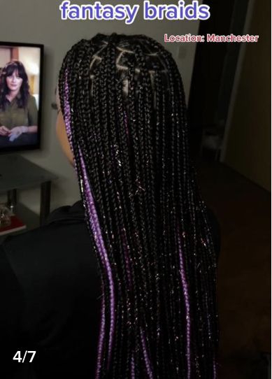 Cute Hair Styles Braids Black, Half Dyed Braids, Fantasy Braids Black Hair, Knotless Box Braid With Beads, Fansty Box Braids, Purple Peekaboo Highlights Braids, Black Braids With Purple Highlights, Peakaboobraids Purple And Black, Peekaboo And Skunk Stripe Box Braids