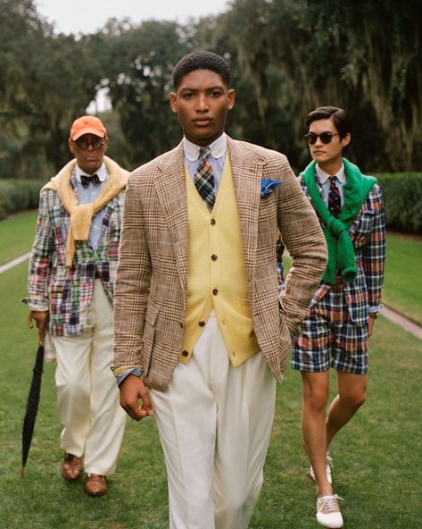 Polo Ralph Lauren on Instagram: “Our men's Heritage Icons returns with a collection of beloved #PoloRalphLauren essentials made to last. From equestrian-inspired designs…” Country Club Attire, Ivy Fashion, Rich Outfits, Greek City, Club Attire, Black Ivy, Vintage Designer Fashion, Preppy Mens Fashion, Ralph Lauren Menswear