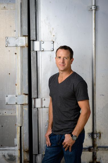 Bestselling Author Hugh Howey on Life, Books and Success Hugh Howey, Better Writing, Scammer Pictures, Indie Books, Cool Writing, Kids Books, Indie Kids, Book Publishing, Bestselling Author