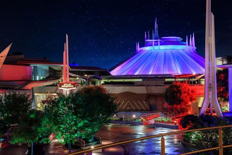 Disneyland's Space Mountain Turns 40 Self Sustaining Ecosystem, Indoor City, Super Monkey Ball, Disneyland Tomorrowland, Monkey Ball, Tomorrow Land, Peace Design, Space Family, Disney Challenge