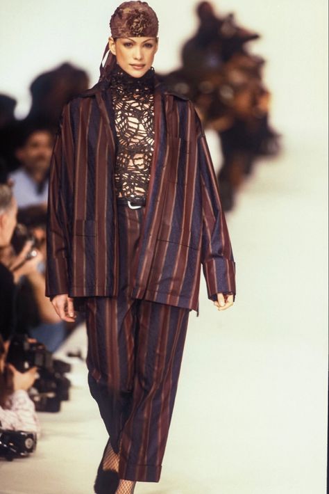 Romeo Gigli, Boho Grunge, Grunge 90s, Vintage Runway, 90s Fashion, Vintage Looks, Dream Closet, Of Course, Fashion Show