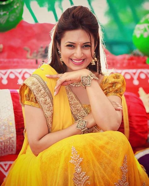 Divyanka Tripathi Is Glowing In Yellow Like A Princess At Her Haldi Ceremony!  #DivyankaWedsVivek #DivyankaTripathi #VivekDahiya #celebritieswedding #celebritywedding #wedding #bollywoodwedding #bride #groom #weddingtime #bollywood #bollywoodstyle #bollywoodactress #bollywoodactor #actress #actor #picoftheday #instapic #instadaily #instagood #filmywave शादी की तस्वीरें, Haldi Ceremony Outfit, Divyanka Tripathi, Indian Wedding Bride, Indian Wedding Photography Couples, Bridal Photography Poses, Indian Bridal Photos, Indian Wedding Couple Photography, Bride Photography Poses