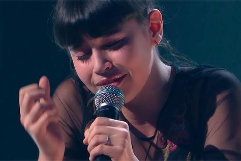 A talented singer with a unique contralto voice. Derniere Danse, Diana Ankudinova, Julian Mackay, Angelina Jordan, The Last Dance, Last Dance, Pop Rock, Singing, The Voice