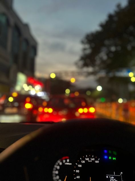 #lights #city #cars #traffic #bokeh #blurry #night #blurrynight #aesthetic #pictureoftheday #picture #car #drive #driving #nightride Blur Cars Aesthetic, Car Traffic Aesthetic, Blinding Lights Aesthetic, Night Traffic Aesthetic, Blurry Car Pics, Monkeys Aesthetic, Cars Traffic, Blurry Night, 505 Arctic Monkeys