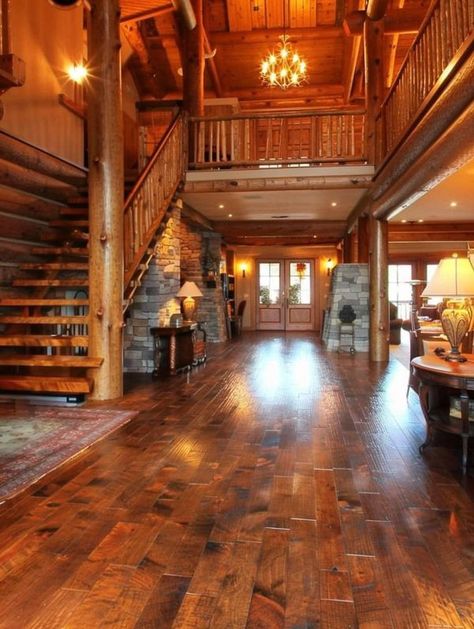 Log Homes | 😍😍 | Facebook Huge Log Cabin Homes, Log Houses Exterior, Log House Exterior, Log Cabin House, Ranch House Designs, Log House, Log Cabin Homes, Country Homes, Cabin Life