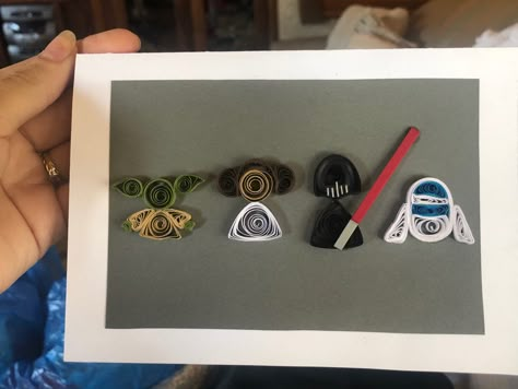 Paper Crafts Star Wars, Diy Gifts For Star Wars Fans, Starwars Paper Craft, Diy Star Wars Gifts Boyfriends, Star Wars Paper Quilling, Star Wars Paper Craft, Starwars Cards Handmade, Birthday Card Ideas Star Wars, Starwars Gift For Boyfriend