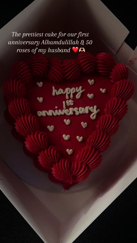 The prettiest cake #fyp #anniversary #pakistani #foryou #love #pakistanicouple #marriage #alhamdulillah❤️ Anniversary Cake Aesthetic, Kue Anniversary, Marriage Anniversary Cake, Funny Birthday Cakes, Marriage Anniversary, Cake Baking, Anniversary Cake, Pretty Cakes, Quick Jokes