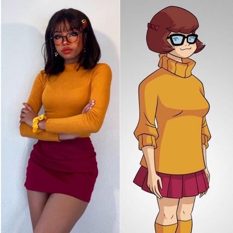 N'sara on Instagram: "Velma looks different here 👀 Personal ig account :@nsarareign YouTube : nsara reign Everything else in my link treee ❤️ It’s a modern velma look ok 🙄 I do have a more classic Velma fit , which I will actually post at some point, but I had fun making her outfit more modern . On a side note, I haven’t been home in like two weeks but I’m so excited to finally get back . I have so much planned content wise, hopefully I can get it all done in a timely fashion 🙏 #velma #v Halloween Costumes Baddie, Halloween Halloween Costumes, Velma Costume, Hot Halloween Outfits, Women Halloween Costume, Pretty Halloween Costumes, Couples Halloween Outfits, Holloween Costume, Cute Couple Halloween Costumes