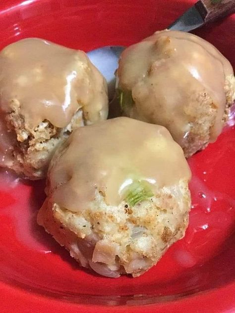 Chef Jamie Oliver 🍜🍛🎂 | LEFTOVER TURKEY STUFFING BALLS RECIPE 🤩 Turkey Balls, Stuffing Balls Recipe, Gravy For Mashed Potatoes, Stuffing Balls, Shredded Turkey, Turkey Stuffing, Leftover Turkey Recipes, Easy Slow Cooker Recipes, Stuffing Recipes