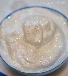 Shivery Snow Paint Recipe ~ Growing A Jeweled Rose Visit Site for Tutorial Note: I haven't tried this but I wonder if you could use it on styrofoam balls? Snow Paint, Snow Recipe, Paint Recipe, How To Make Snow, Holiday Crafts Christmas, Crafts Christmas, Kids Ideas, 3d Christmas, Christmas Ornament Crafts