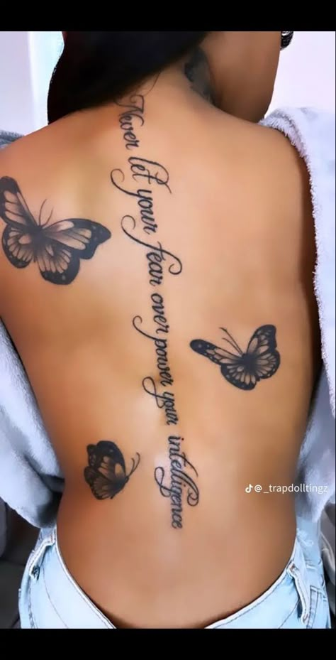 Small Dope Tattoos, Private Tattoos, Hand Tattoos For Girls, Cute Hand Tattoos, Pretty Hand Tattoos, Butterfly Tattoos For Women, Tattoos For Women Flowers, Tasteful Tattoos, Tattoos Geometric