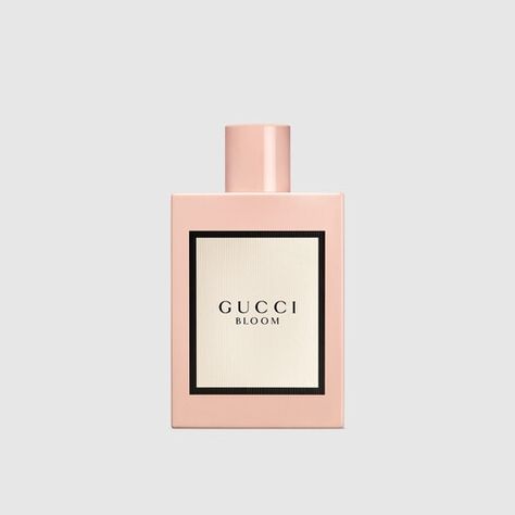 Gucci Bloom Perfume, Parfum Gucci, Gucci Bloom, Parfum For Women, Luxury Perfumes, Gucci Gifts, Thriving Garden, Eyeliner Makeup, Perfume Scents