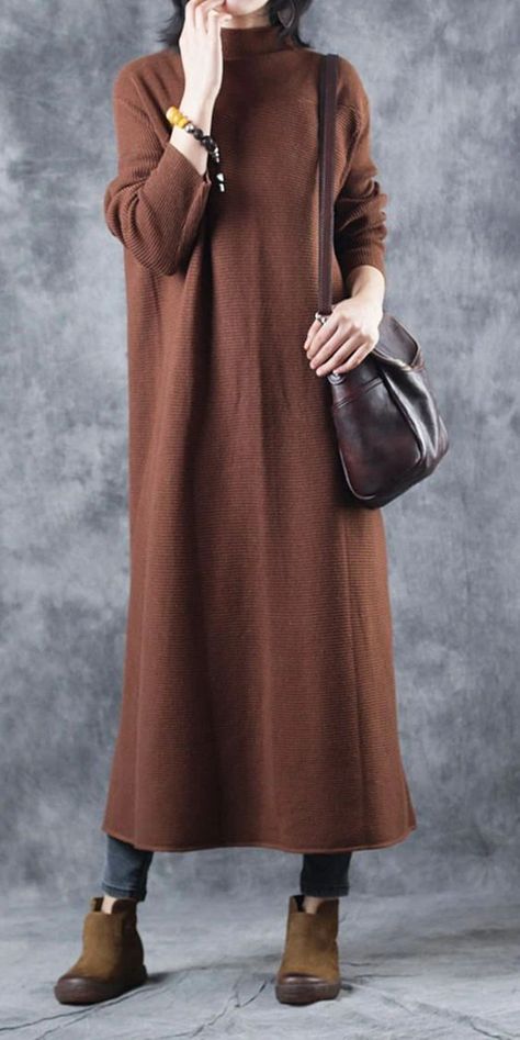 stylish brown sweater dress Loose fitting high neck pullover Elegant back side open sweater Woollen Dresses, Long Winter Dresses, Loose Dress Outfit, Mode Ab 50, High Neck Pullover, Plus Size Sweater Dress, Brown Sweater Dress, Woolen Dresses, Sweater Dress Outfit