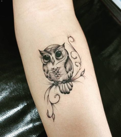 cute owl tattoo © Rogério Borges Small Celtic Tattoos For Women, Small Owl Tattoos For Women, Tiny Owl Tattoo, Simple Owl Tattoo, Baby Owl Tattoos, Atrapasueños Tattoo, Owl Tattoo Meaning, Owl Tat, Owl Tattoo Drawings