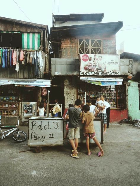 Street Photography Model, Philippine Holidays, City Streets Photography, Filipino Art, Philippines Culture, Filipino Culture, Cebu City, Manila Philippines, Philippines Travel